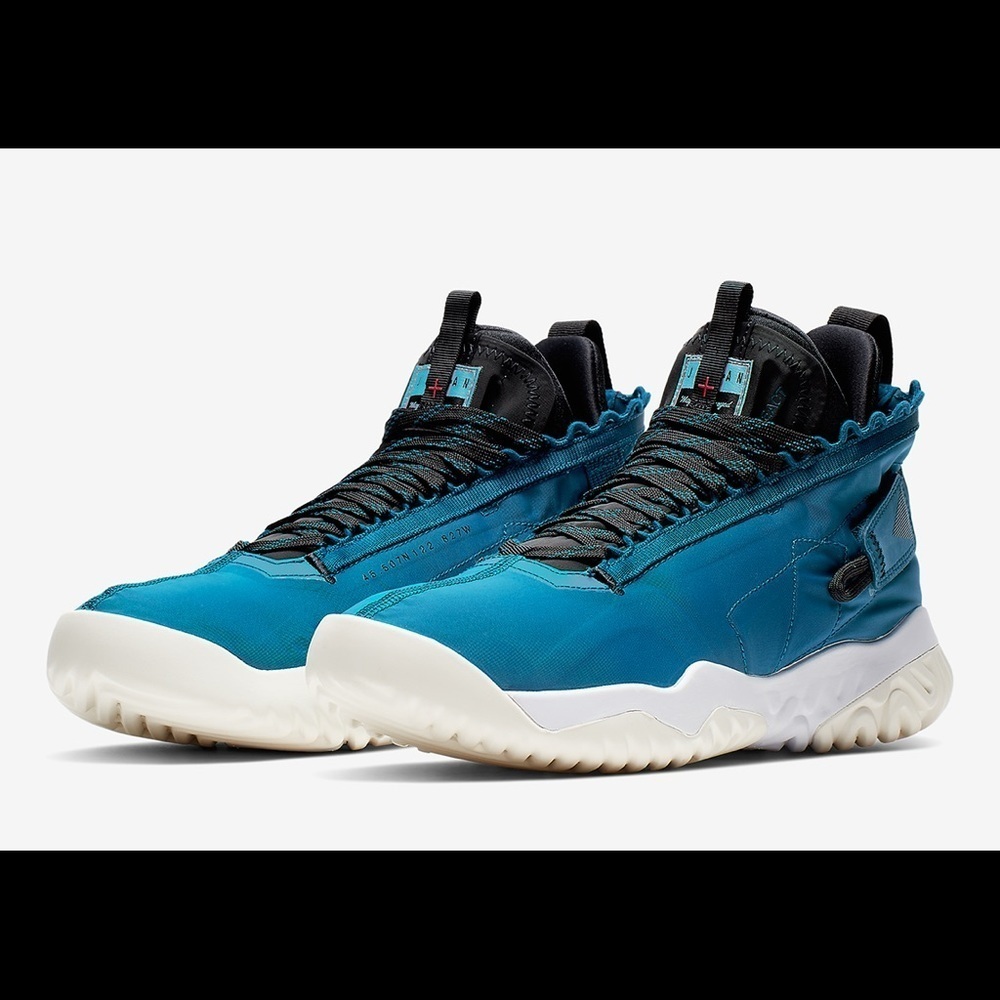 Sz 8 JORDAN PROTO REACT 'GREEN ABYSS'